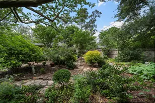 2114 Saxon Dr, Houston, TX 77018 - Photo 18