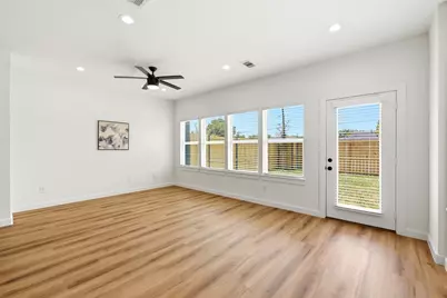 6004 Bacher Street #C/D, Houston, TX 77028 - Photo 10