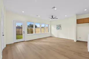 6004 Bacher St, Houston, TX 77028 - Photo 8
