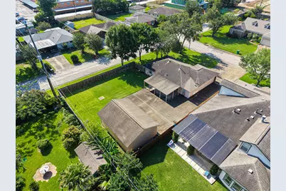 9602 Long Branch Lane, Houston, TX 77055 - Photo 12