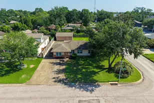 9602 Long Branch Ln, Houston, TX 77055 - Photo 4