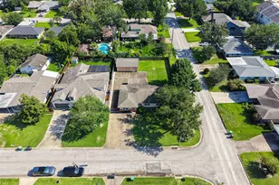 9602 Long Branch Ln, Houston, TX 77055 - Photo 10