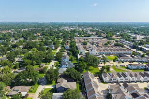9602 Long Branch Ln, Houston, TX 77055 - Photo 18