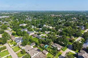 9602 Long Branch Ln, Houston, TX 77055 - Photo 14