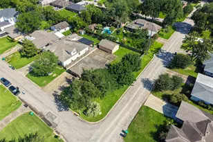 9602 Long Branch Ln, Houston, TX 77055 - Photo 8