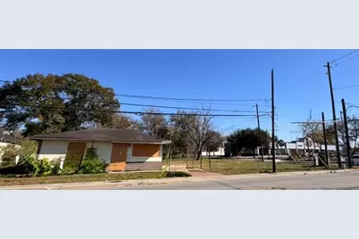 206 Collins Road, Richmond, TX 77469 - Photo 2