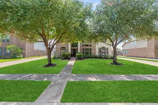 26819 Rockwood Park Ln, Cypress, TX 77433 - Photo 2