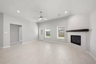 44 Shining Point, Waller, TX 77484 - Photo 8