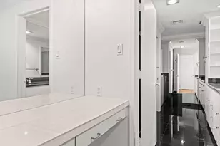 5000 Montrose Blvd, Houston, TX 77006 - Photo 22