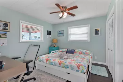 1404 Pickney Avenue, Port Bolivar, TX 77650 - Photo 12