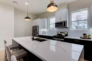 1304 Evelyn St, Houston, TX 77009 - Photo 6