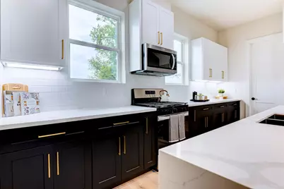 1304 Evelyn Street, Houston, TX 77009 - Photo 2