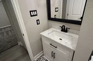 9029 Gaylord St, Houston, TX 77024 - Photo 10