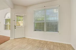 7630 N Linpar Ct, Houston, TX 77040 - Photo 8