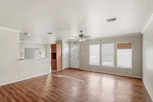 7446 Weyburn St, Houston, TX 77028 - Photo 6
