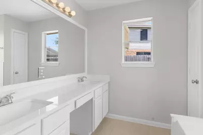 300 Spencer Landing E, La Porte, TX 77571 - Photo 16