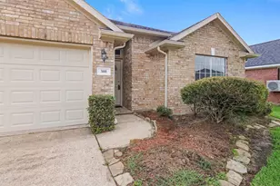 300 Spencer Landing E, La Porte, TX 77571 - Photo 4
