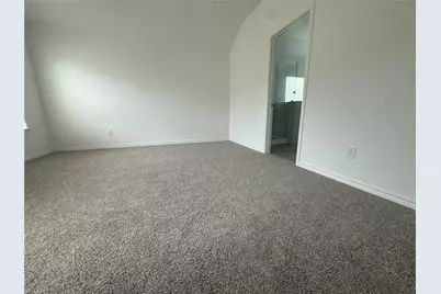 510 Oak Chase Avenue, Dayton, TX 77535 - Photo 8