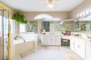 423 Hana Dr, Tiki Island, TX 77554 - Photo 22