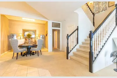 423 Hana Drive, Tiki Island, TX 77554 - Photo 4