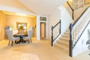 423 Hana Dr, Tiki Island, TX 77554 - Photo 4