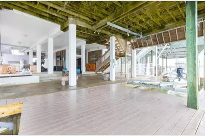 423 Hana Drive, Tiki Island, TX 77554 - Photo 40