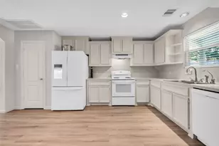 10887 Royal Pines Dr, Conroe, TX 77303 - Photo 16