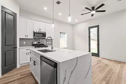 4521 Newberry Street, Houston, TX 77051 - Photo 4