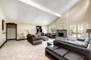 4154 Wildacres Dr, Houston, TX 77072 - Photo 2