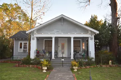 705 E Lamar Avenue, Crockett, TX 75835 - Photo 1