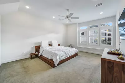 1110 Lake Pointe Parkway, Sugar Land, TX 77478 - Photo 14