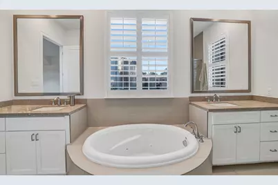 1110 Lake Pointe Parkway, Sugar Land, TX 77478 - Photo 16
