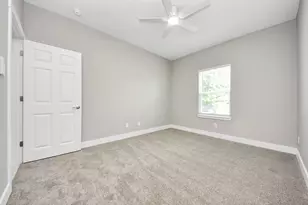 604 Miriam St, Baytown, TX 77520 - Photo 20