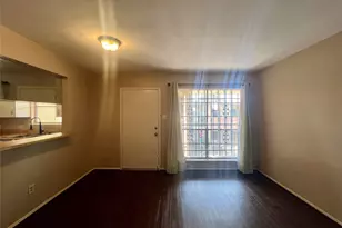 7714 Renwick Dr, Houston, TX 77081 - Photo 6