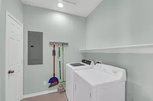 2476 Hwy 87, Gilchrist, TX 77617 - Photo 24