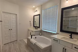 4215 Weathered Oak Dr, Houston, TX 77080 - Photo 6