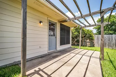 4109 Oak Point Drive, Pearland, TX 77581 - Photo 32
