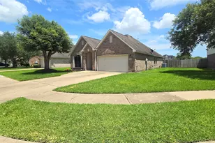 4109 Oak Point Dr, Pearland, TX 77581 - Photo 1