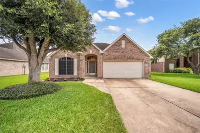 4109 Oak Point Drive, Pearland, TX 77581 - Photo 2