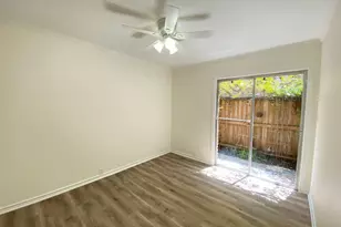 2101 Fountain View Dr, Houston, TX 77057 - Photo 24