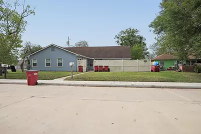 1739 W 7th Street, Freeport, TX 77541 - Photo 1