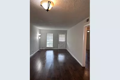 713 S 2nd Street #713, Houston, TX 77571 - Photo 2