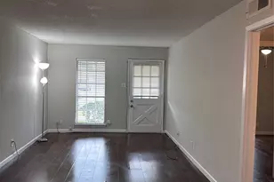 713 S 2nd St, Houston, TX 77571 - Photo 2