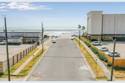 1701 17th Street #C, Galveston, TX 77550 - Photo 16