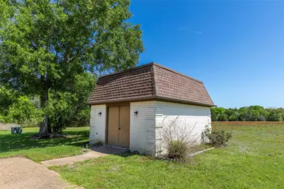 119 Heritage Trail, Bellville, TX 77418 - Photo 8