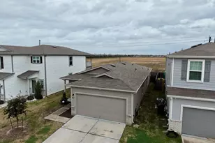 10647 Cashew Run Ln, Houston, TX 77075 - Photo 2