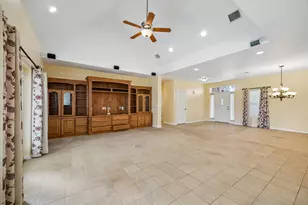 319 Mariachi St, Crosby, TX 77532 - Photo 14