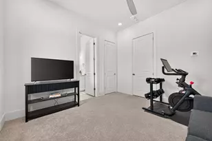 1220 W 21st St, Houston, TX 77008 - Photo 8