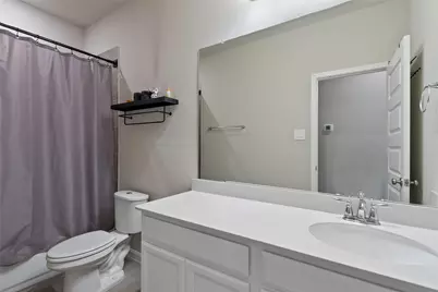 10835 Cliffs View Drive, Rosharon, TX 77583 - Photo 12