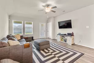 10835 Clfs Vw Dr, Rosharon, TX 77583 - Photo 1